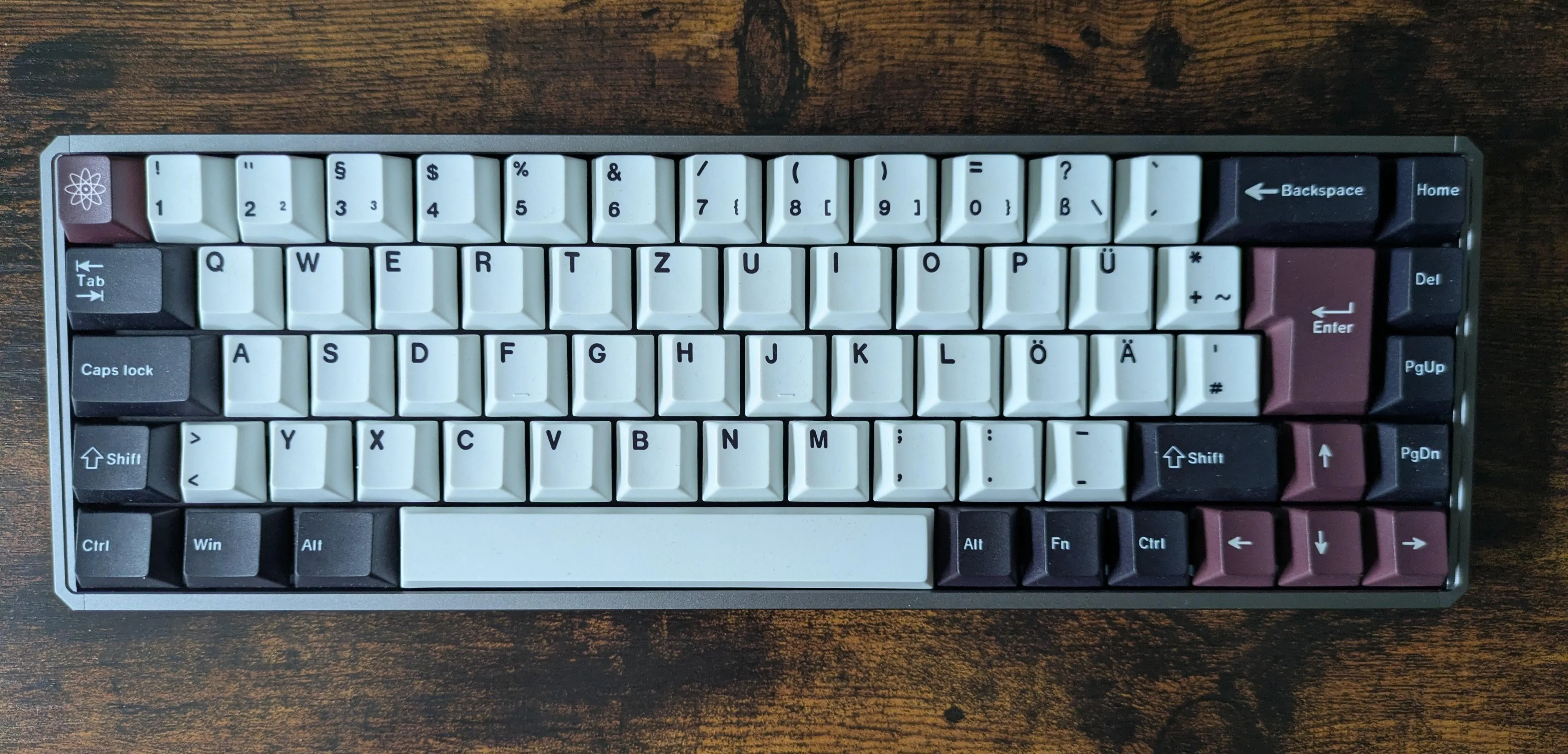 Akko MOD68 HEの外観
