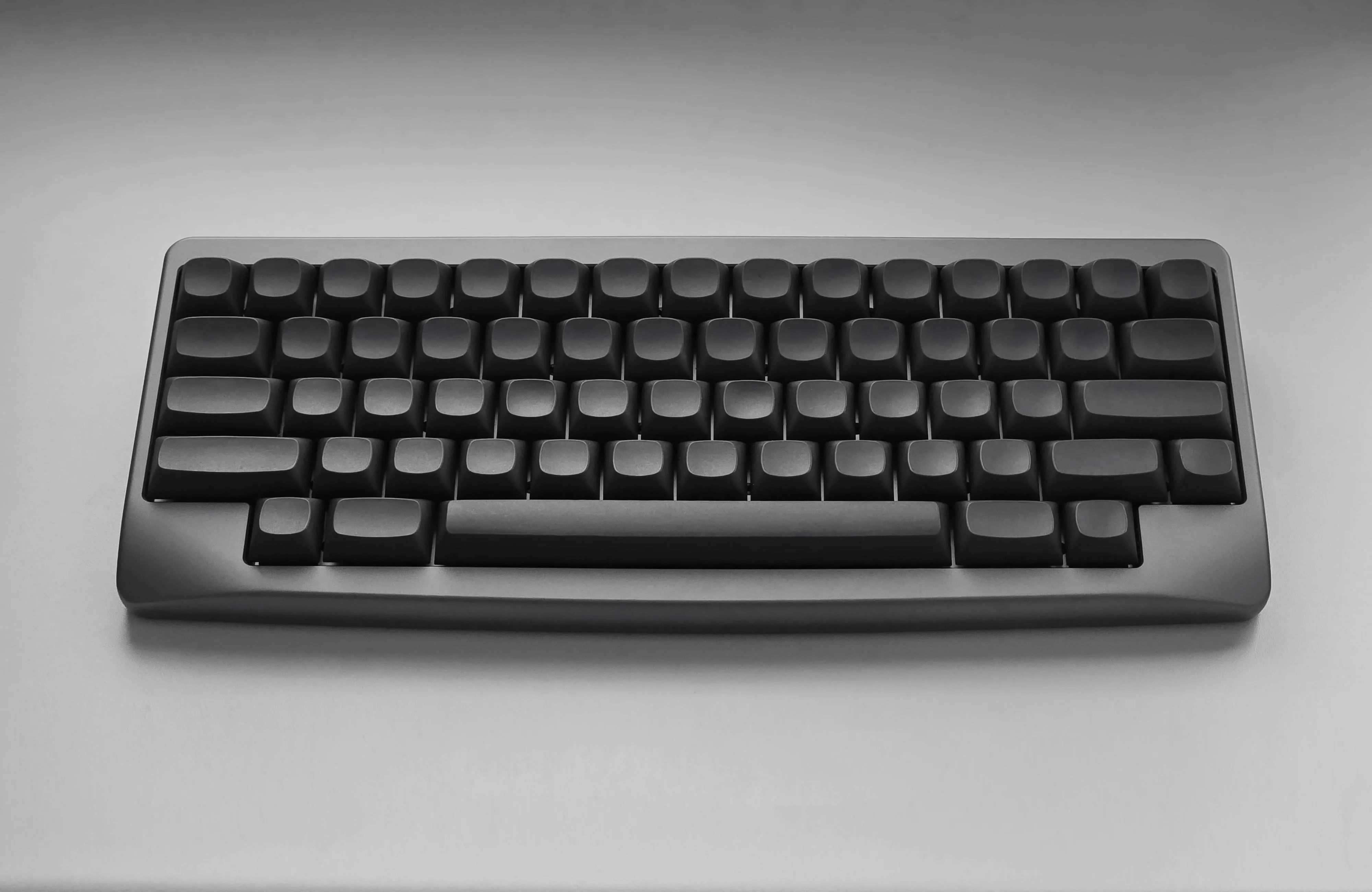 Agar60 EC w/ GMK MTNU Graphite 3