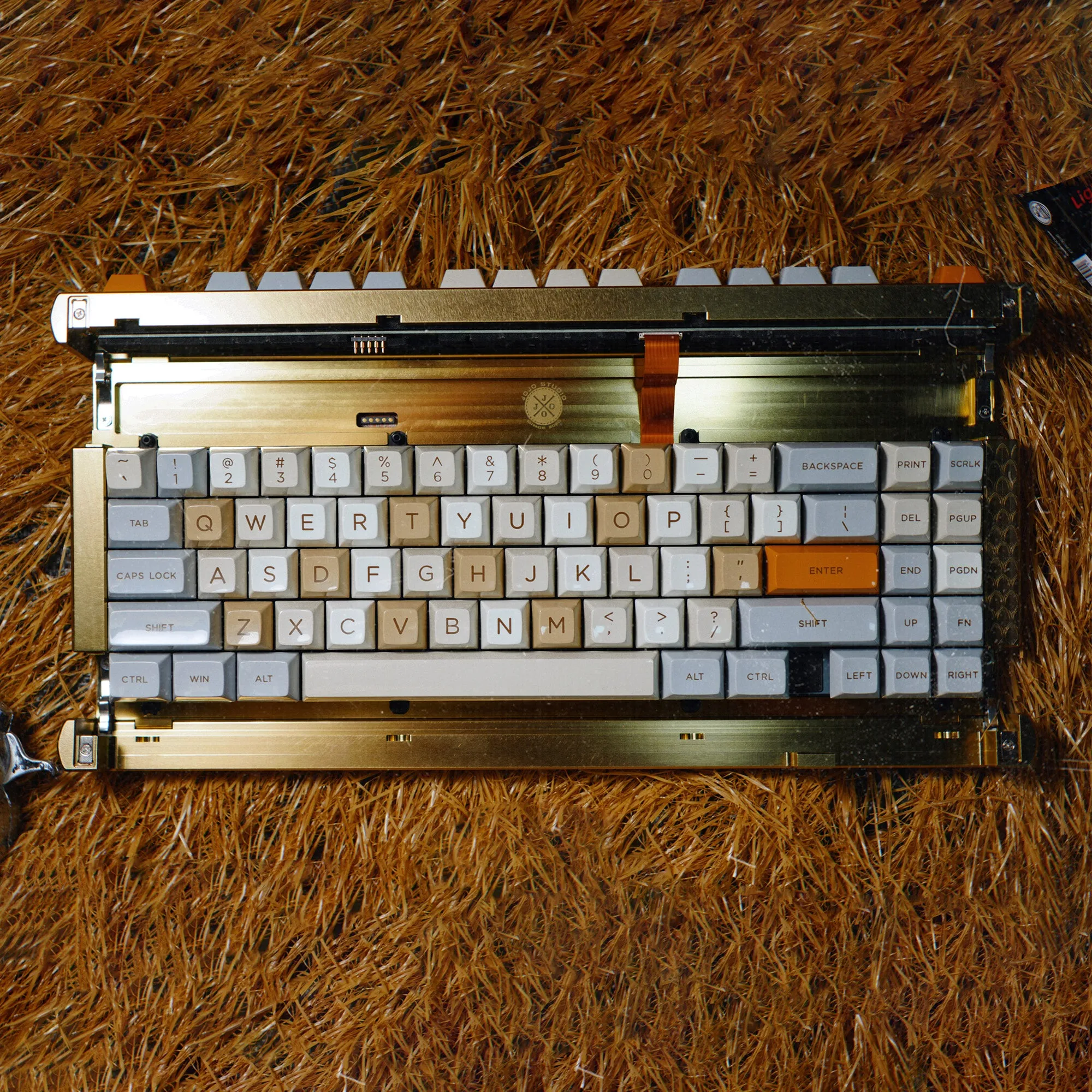 ZP80のフリップトップ構造