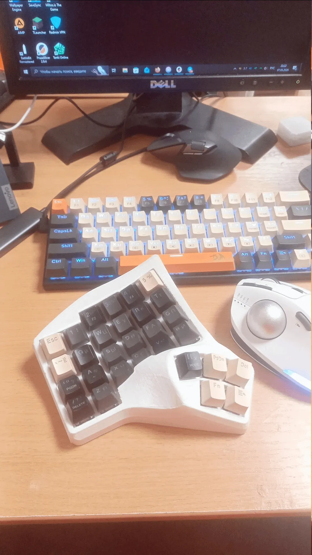 Scylla + Trackball