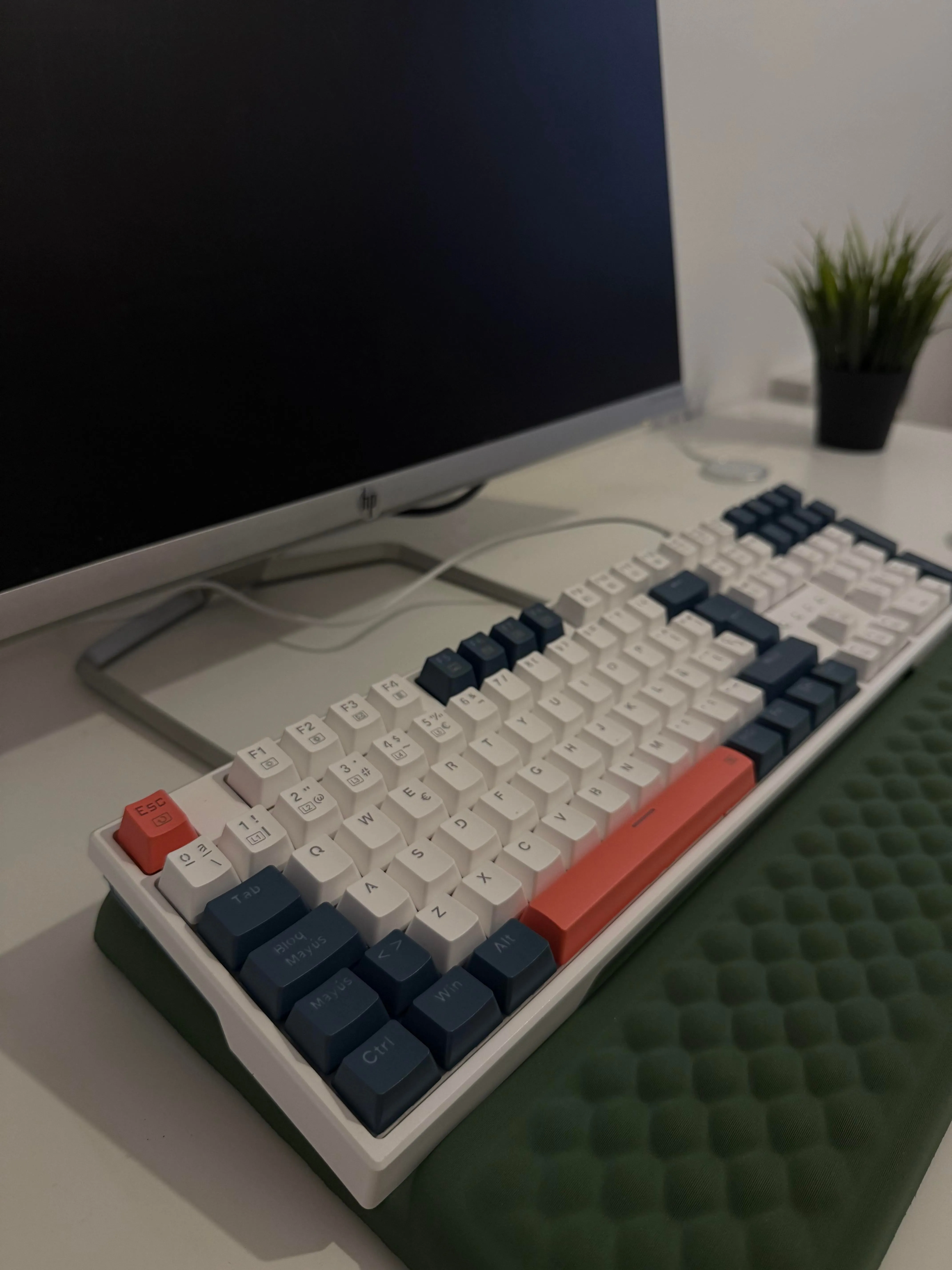 Redragon K668 3
