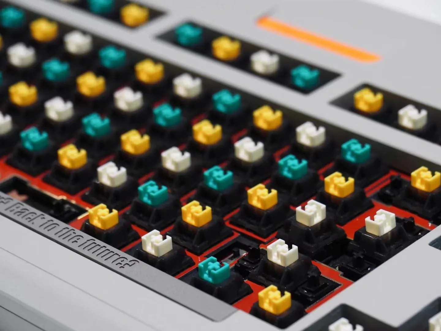 キーボード全体の俯瞰ショット
